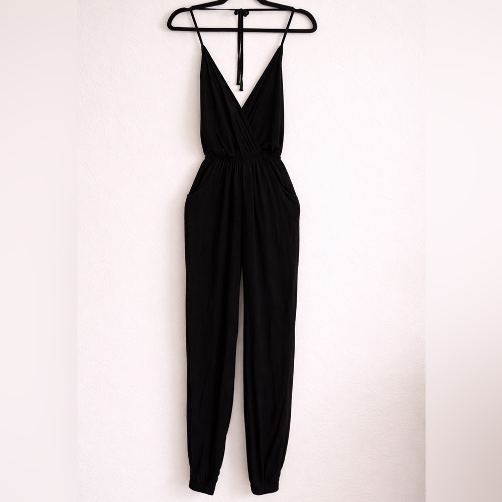 Lulus Black Sleeveless Jumpsuit Size S | Adjustable Strap Back